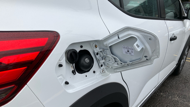 Dacia Sandero Stepway 1.0 TCe Essential 5dr Bi Fuel Hatchback